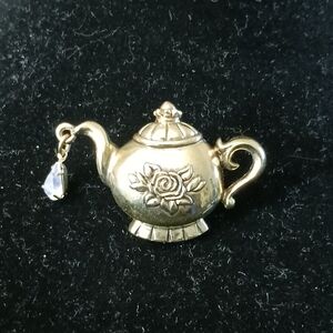 Vintage 1995 AVON Tea Time Gold Tone Flower Tea Pot Lapel Pin